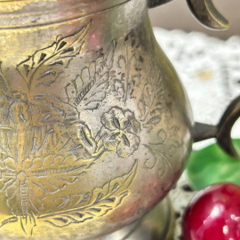 Сахарница с двумя ручками из латуни с штихельной гравировкой, руч работа. Индия. Винтаж. Картинка 7