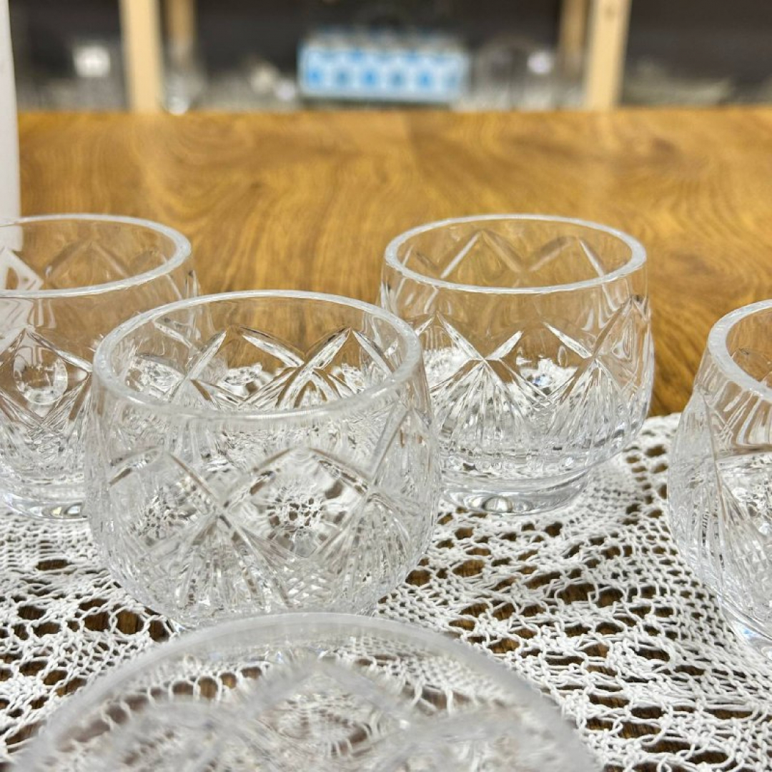 Набор широкий стопок из хрусталя в пресс-форме. Винтаж, СССР. Цена за 6шт. Картинка 2