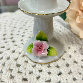 Подсвечник для одной свечи. Рельефный фарфор, ручная лепка, позолота. Германия. Этикетка. Винтаж. Картинка 2