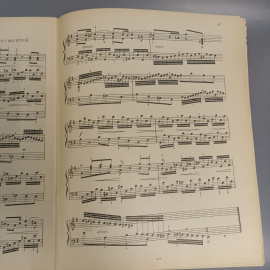 Книга «Сборник фортепьянных пьес, этюдов и ансамблей», 130 страниц, 1962г.. Картинка 10