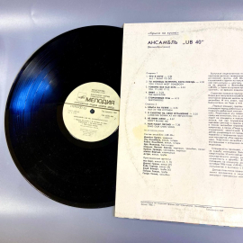 Пластинка "Ансамбль "UB 40" Великобритания" издательство: Мелодия 1987г. Винтаж. Картинка 4