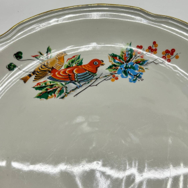 Блюдо круглое, ФФЗ Чайка, Краснодар, 1960-92г. Фарфор, рельеф, цветная деколь, позолота. Картинка 2