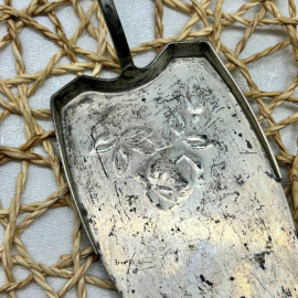 Лопатка для подачи из серебра 916пр. Таллинн ПО "Эвээл". Маркировка, клеймо, вес 78,2г. Винтаж. Картинка 2