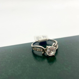 Кольцо с камнями, серебро 925пр., вес 1,8г., размер 17,5. Клеймо. Картинка 2