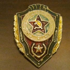 Винтажный значок. Отличник советской армии. СССР
