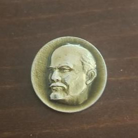 Значок СССР. Ленин, портрет вождя. Винтажный значек.