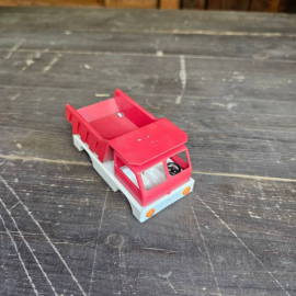 Игрушка детская машинка СССР 1975 год. Картинка 4