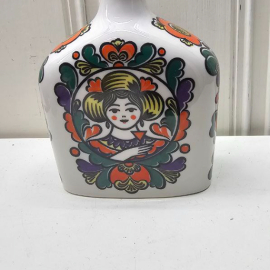 Штоф "Красавица", фарфор, деколь с дорисовкой, Дмитровский фарфоровый завод (ДФЗ Вербилки), СССР, 19