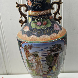 Фарфоровая ваза в стиле "Сацума" в бежево-красных тонах Satsuma Style, золочение. Винтаж, Китай, 196