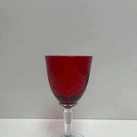 Хрустальный фужер.