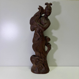 Статуэтка женщины из дерева, Ван Цжаоцзунь