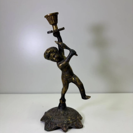 Подсвечник-статуэтка на одну свечу "Фигурка мальчика Путти с факелом в руке", Италия